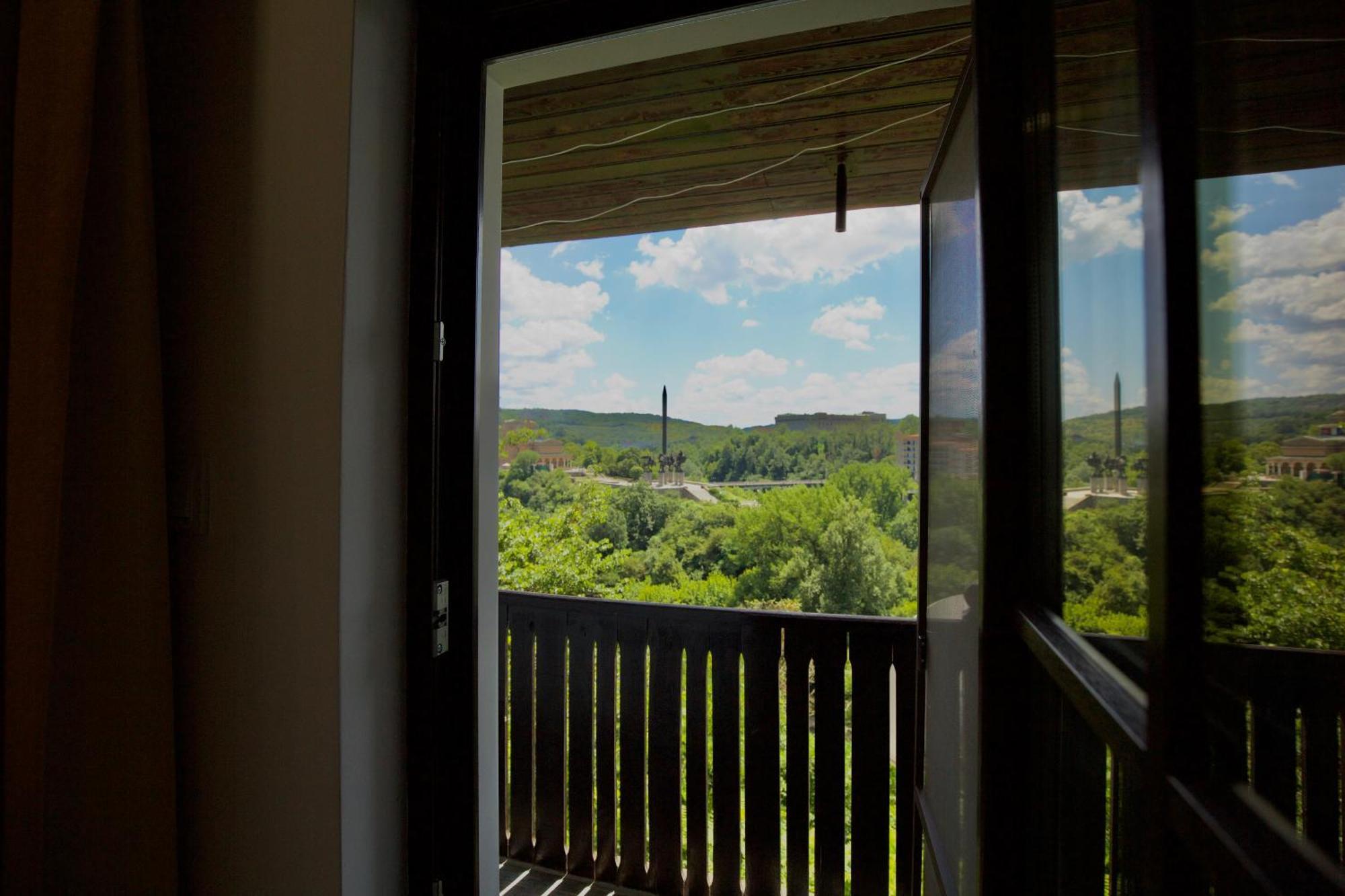 Apartments Panorama ヴェリコ・タルノヴォ エクステリア 写真